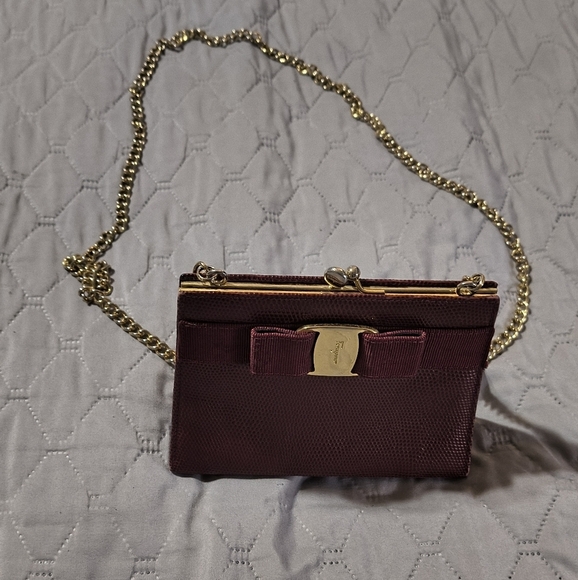 Salvatore Ferragamo Vara Bow Bag - Picture 2 of 9